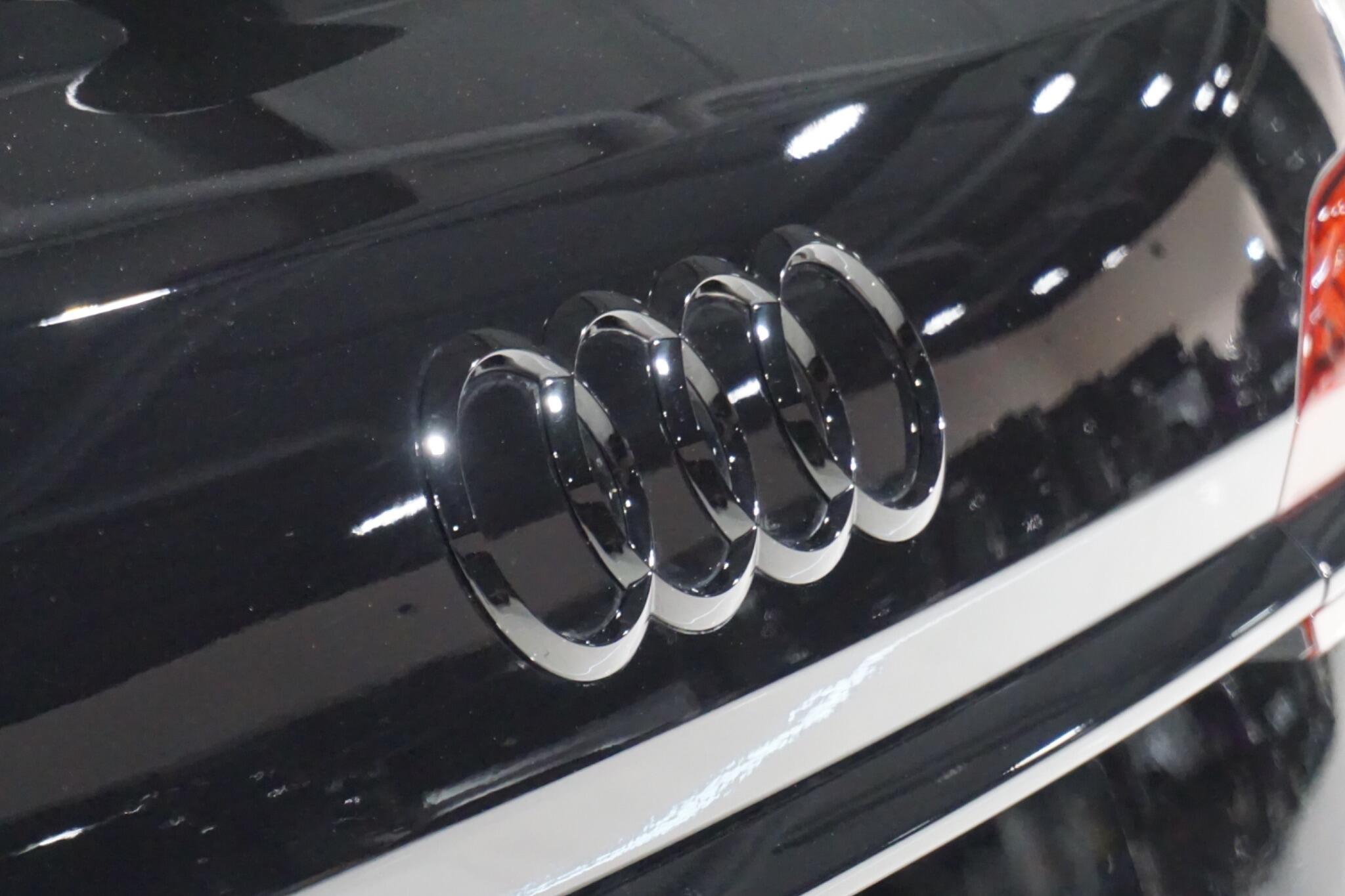 Audi Q7 3.0 TFSIe V6 55 S line SUV 5dr Petrol Plug-in Hybrid Tiptronic quattro Euro 6 (s/s) 17.9kWh (381 ps)